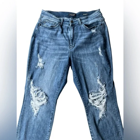 Judy Blue Distressed Boyfriend Fit Jeans - Picture 2 of 7